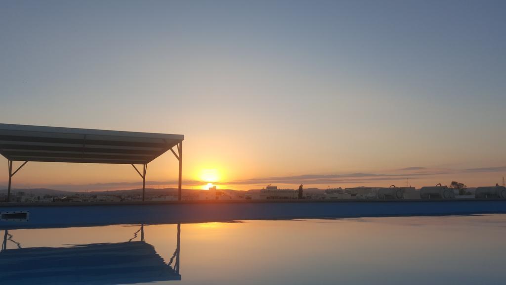 Alex Residence Larnaca Eksteriør billede